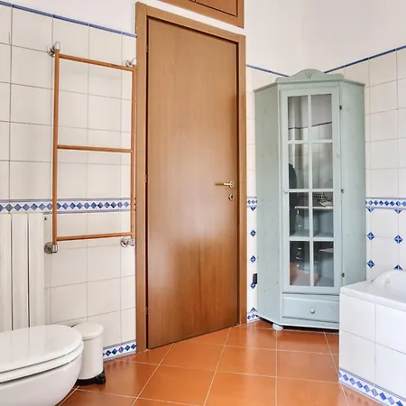 Balilla30; Spacious 2 Bedroom Next To Center Apartman