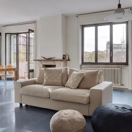 Balilla30; Spacious 2 Bedroom Next To Center Apartman